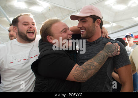 Liebe Insel Kandidat Jack Fincham kommt am Flughafen Stansted, Essex, der auf die letzte des Reality-TV-Show, in der er und Partner Dani Dyer 2018 Gewinner gekrönt wurden. Stockfoto