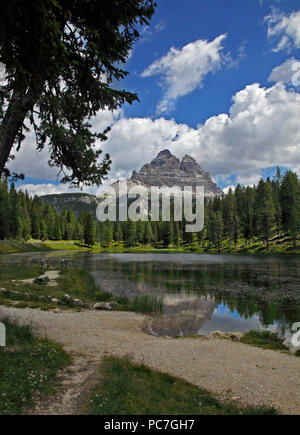 Tre Cime di Lavaredo und Lago Antorno, in der Nähe von Misurina, Dolomiten, Italien Stockfoto