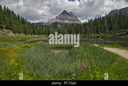 Tre Cime di Lavaredo und Lago Antorno, in der Nähe von Misurina, Dolomiten, Italien Stockfoto