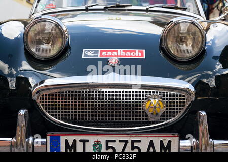 SAALBACH - Hinterglemm, Österreich - 21 Juni 2018: Oldtimer Austin Healey Sprite roadster Oldsmobile Veteran von 1958 bis 1971 hergestellt Stockfoto