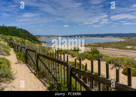 Die Sanddünen von Sao Martinho do Porto, Alcobaca, Portugal. Stockfoto