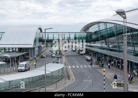 Terminal 2 am Flughafen Dublin, Irland. Stockfoto