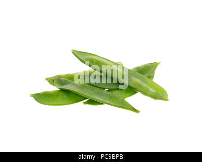 Mangetout oder Schnee Erbsen isoliert auf einem weißen baackground Stockfoto