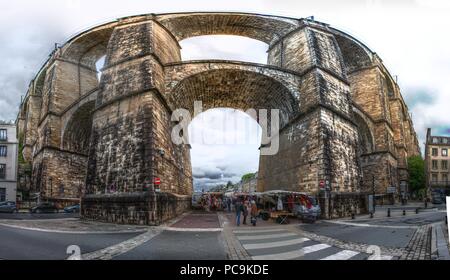 Viadukt im Zentrum von Morlaix, post Stadt in der Bretagne Stockfoto