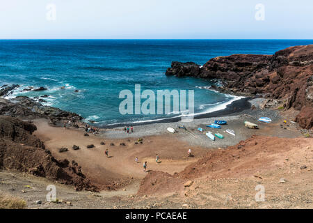 Kleine Bucht in El Golfo, Lanzarote, Kanarische Inseln, Spanien, Atlantik, Europa Stockfoto