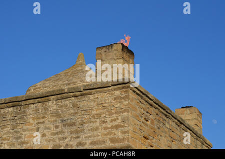 Zoroastrischen Feuertempels Ateshgah in Surakhani, in der Nähe von Baku, Aserbaidschan. Ein Beispiel für den religiösen Synkretismus von natürlichen ewigen Feuer inspiriert. Stockfoto