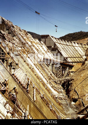 Shasta dam im Bau, Kalifornien, Juni 1942 Stockfoto