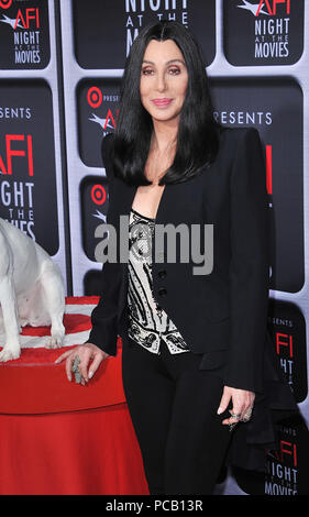 Cher anreisen, die das AFI Nacht an den Filmen am Arclight Theater in Los Angeles. Cher 184 - - - - - - - - - - - - - Red Carpet Event, Vertikal, USA, Filmindustrie, Prominente, Fotografie, Bestof, Kunst, Kultur und Unterhaltung, Topix Prominente Fashion/Vertikal, Besten, Event in Hollywood Leben - Kalifornien, Roter Teppich und backstage, USA, Film, Stars, Film Stars, TV Stars, Musik, Promis, Fotografie, Bestof, Kunst, Kultur und Unterhaltung, Topix, drei Viertel, vertikal, eine Person aus dem Jahr 2013, Anfrage tsuni@Gamma-USA.com Stockfoto