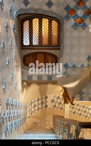 Barcelona, Casa Batllo. Treppenhaus. Architekt: Antonio Gaudí Cornet, 1904-1906 Stockfoto