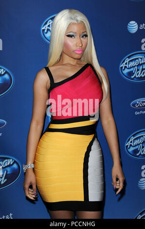 Nicki Minaj am American Idol Premiere an der Royce Hall in Los Angeles. Nicki Minaj 4 - - - - - - - - - - - - - Red Carpet Event, Vertikal, USA, Filmindustrie, Prominente, Fotografie, Bestof, Kunst, Kultur und Unterhaltung, Topix Prominente Fashion/Vertikal, Besten, Event in Hollywood Leben - Kalifornien, Roter Teppich und backstage, USA, Film, Stars, Film Stars, TV Stars, Musik, Promis, Fotografie, Bestof, Kunst, Kultur und Unterhaltung, Topix, drei Viertel, vertikal, eine Person aus dem Jahr 2013, Anfrage tsuni@Gamma-USA.com Stockfoto