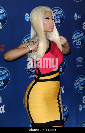 Nicki Minaj am American Idol Premiere an der Royce Hall in Los Angeles. Nicki Minaj 11 - - - - - - - - - - - - - Red Carpet Event, Vertikal, USA, Filmindustrie, Prominente, Fotografie, Bestof, Kunst, Kultur und Unterhaltung, Topix Prominente Fashion/Vertikal, Besten, Event in Hollywood Leben - Kalifornien, Roter Teppich und backstage, USA, Film, Stars, Film Stars, TV Stars, Musik, Promis, Fotografie, Bestof, Kunst, Kultur und Unterhaltung, Topix, drei Viertel, vertikal, eine Person aus dem Jahr 2013, Anfrage tsuni@Gamma-USA.com Stockfoto