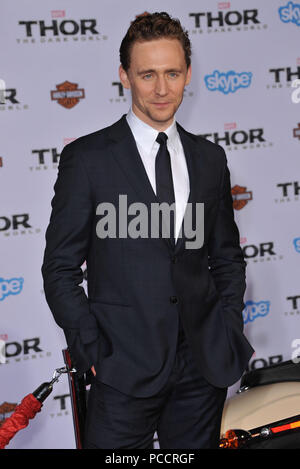 Tom Hiddleston am Thor: Die dunkle Welt" Premiere am El Capitan Theatre in Los Angeles. Tom Hiddleston 115 - - - - - - - - - - - - - Red Carpet Event, Vertikal, USA, Filmindustrie, Prominente, Fotografie, Bestof, Kunst, Kultur und Unterhaltung, Topix Prominente Fashion/Vertikal, Besten, Event in Hollywood Leben - Kalifornien, Roter Teppich und backstage, USA, Film, Stars, Film Stars, TV Stars, Musik, Promis, Fotografie, Bestof, Kunst, Kultur und Unterhaltung, Topix, drei Viertel, vertikal, eine Person aus dem Jahr 2013, Anfrage tsuni@Gamma-USA.com Stockfoto