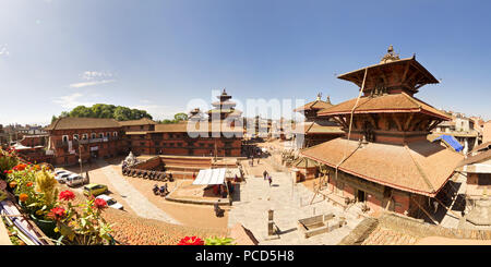 Panorama Ansicht von Patan Durbar Square von einem Dach in Kathmandu, Nepal. Stockfoto