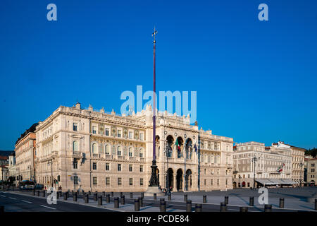 Triest, Italien, vom 31. Juli 2018. Die Trieste Region Regierungspalast in Triest Piazza Unità d'Italia. Der Palast, zwischen 1901 und 1905 erbaut, ist kn Stockfoto