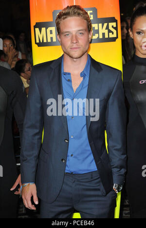 Jonny Weston auf der Jagd nach Mavericks Premiere an der Waldung Theater in Los Angeles. Jonny Weston 112 - - - - - - - - - - - - - Red Carpet Event, Vertikal, USA, Filmindustrie, Prominente, Fotografie, Bestof, Kunst, Kultur und Unterhaltung, Topix Prominente Fashion/Vertikal, Besten, Event in Hollywood Leben - Kalifornien, Roter Teppich und backstage, USA, Film, Stars, Film Stars, TV Stars, Musik, Promis, Fotografie, Bestof, Kunst, Kultur und Unterhaltung, Topix, drei Viertel, vertikal, eine Person aus dem Jahr 2012, Anfrage tsuni@Gamma-USA.com Stockfoto