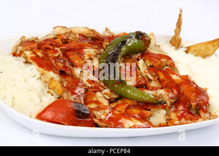 Türkisch iskender Kebab - Huhn Iskender Kebap Stockfoto