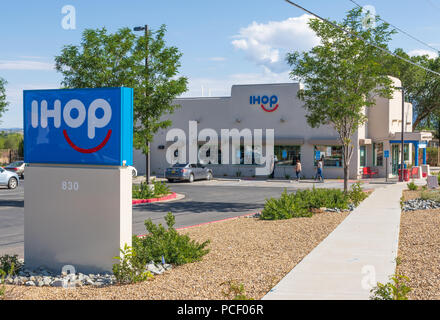 TAOS, NM, USA-13 Juli 18: IHOP, International House of Pancakes, ist eine US-amerikanische Restaurantkette mit 16550 Standorten rund um die Welt. Stockfoto