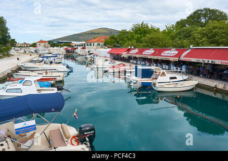 Sibenik ist eine historische Stadt und Hafen an der adriatischen Küste in Split-dalmatien County, Kroatien Stockfoto