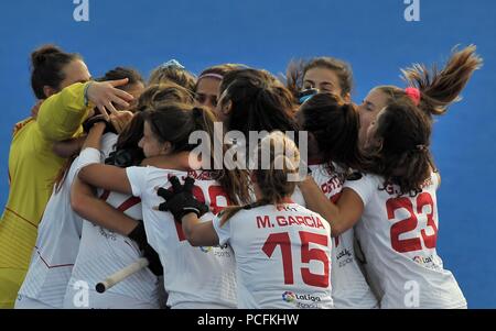 Die spanischen Spieler feiern am Ende des Spiels. Deutschland gegen Spanien. Match 29. Viertelfinale. Hockey der Frauen-WM 2018. Lee Valley Hockey Centre. Queen Elizabeth Olympic Park. Stratford. London. UK. 01.08.2018. Stockfoto