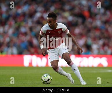 Aviva Stadium, Dublin, Irland. 1 Aug, 2018. Vor der Saison Fußball-freundlichen, internationalen Champions Cup, Arsenal gegen Chelsea; Pierre-Emerick Aubameyang von Arsenal dreht sich innerhalb der Credit: Aktion plus Sport/Alamy leben Nachrichten Stockfoto