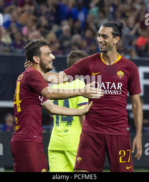 Arlington, Texas, USA. Juli 31, 2018. A.S. Roma Spieler #27 JAVIER PASTORE gratuliert einem Mannschaftskameraden nach einem Ziel während einer Saison Internationale Champions Cup zwischen Barcelona und AS Roma bei AT&T Stadium. Credit: Hoss McBain/ZUMA Draht/Alamy leben Nachrichten Stockfoto