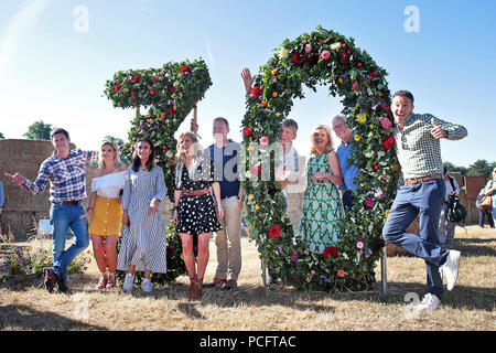 Woodstock, Oxfordshire, UK. 2. Aug 2018. Die Vortragenden stellen 30 Jahre des Programms auf den ersten Tag der Countryfile Leben, wird für vier Tage im Blenheim Palace Bild: Ric Mellis 2/8/2018 Credit: Ric Mellis/Alamy Leben Nachrichten zu feiern. Stockfoto