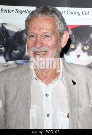 London, Großbritannien, 2. August 2018. Paul Copley auf nationaler Cat Auszeichnungen der Katze Schutz im Savoy Hotel London. 2. August 2018. Credit: KEITH MAYHEW/Alamy leben Nachrichten Stockfoto