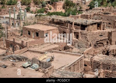 Tuyuk ist eine alte Oase - Dorf in der Wüste Taklamakan in Schneiden in Die Flammenden Berge, der Uigurischen Autonomen Region Xinjiang der Volksrepublik China. Stockfoto