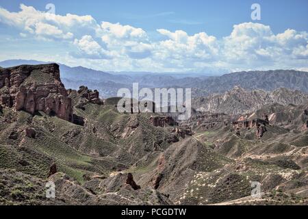 Binggou Danxia Relief in Zhangye Danxia nationale geo Park in der Provinz Gansu in China. Stockfoto