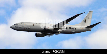 JACKSONVILLE, Fla. (Feb. 6, 2013) ein P-8A Poseidon zu patrouillieren Squadron (VP) 16 im Flug über Jacksonville, Fla. gesehen wird zugeordnet Stockfoto