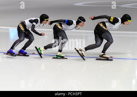 Japanische Frauen Miho Takagi Ayano Sato #1, #3, #4 Nana Takagi konkurrieren im Eisschnelllauf Damen Team pursuit Viertelfinale bei den Olympischen Winterspielen Stockfoto