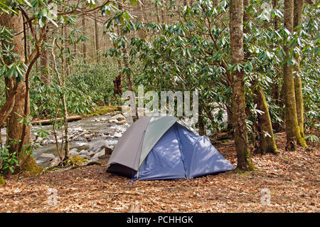 Campingplatz auf Cabin Creek in der Great Smoky Mountains Stockfoto