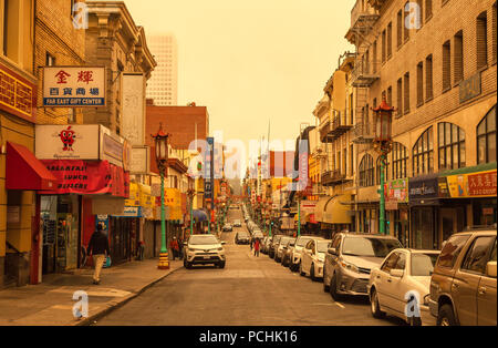 San Francisco Chinatown, betroffen von der Yolo County wildfire am Juli 01, 2018, Washington, United States. Stockfoto