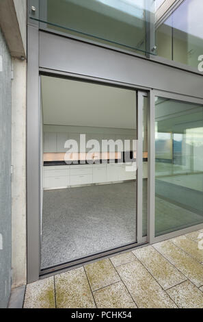 Architektur, modernes Gebäude, Blick von der Terrasse Stockfoto