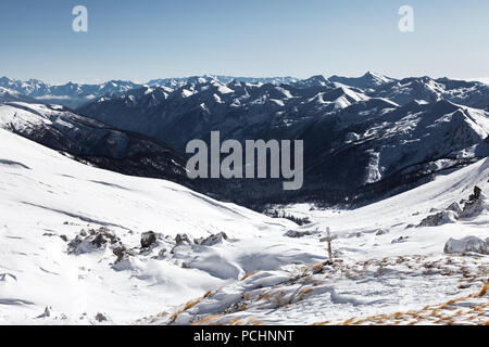 Sicht auf die Berge in der National Nature Reserve in Adygea, Russland. Spektakuläre Aussicht auf die Berge. Stockfoto