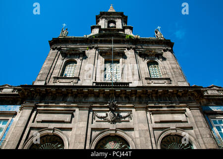 Kirche der Heiligen Dreifaltigkeit - Porto - Portugal Stockfoto