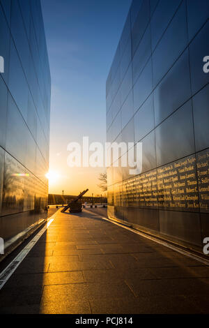 Leeren Himmel, September 11 Memorial bei Sonnenuntergang, Liberty State Park, New Jersey. Stockfoto