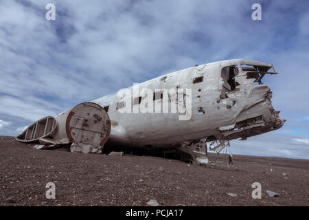 Vik, Iceland-June 11, 2018: Im November 21, 1973 Die US-Navy Douglas R4D-8, Super DC-3 im Süden von Island abgestürzt, Wegen starker Vereisung. Es ist ein Pop Stockfoto