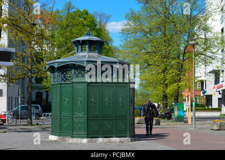 Urinal, Berliner Straße, Tegel, Reinickendorf, Berlin, Deutschland Stockfoto