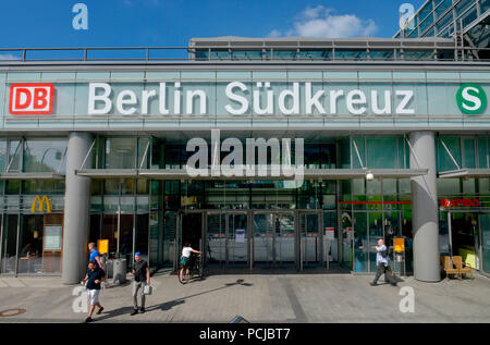 Bahnhof Suedkreuz, Schöneberg, Berlin, Deutschland, Südkreuz Stockfoto