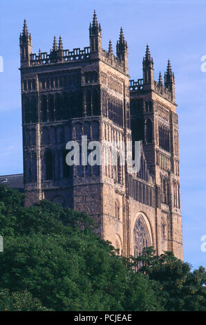 Durham Cathedral über den Fluss tragen, Durham, England. Foto Stockfoto