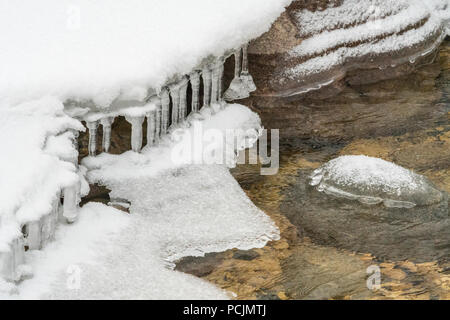 Wasser im späten November geöffnet, Churchill Wildlife Management Area, Churchill, Manitoba, Kanada Stockfoto