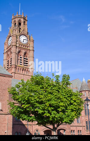 Barrow in Furness Town Hall Clock Tower Cumbria UK Stockfoto