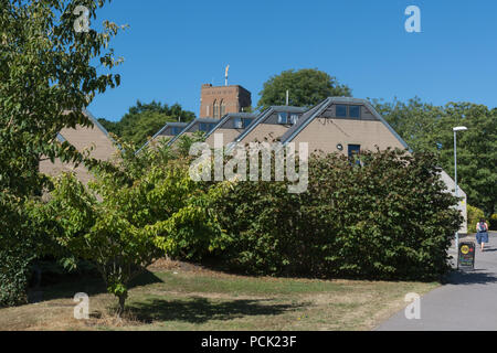 Studentenwohnheime auf der Hirsch Hill Campus, Universität von Surrey, Guildford, Großbritannien Stockfoto