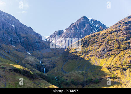Ländliche Landschaften in Glencoe Valley an einem sonnigen Morgen Stockfoto
