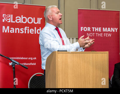 Vorsitzende der Labour Party, Ian Lavery MP Adressierung einer Konferenz der Labour Party Mitglieder Stockfoto