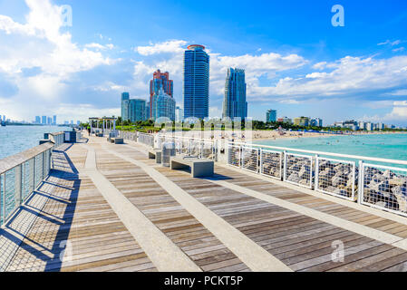 South Pointe Park und Pier am South Beach von Miami Beach. Paradies und tropischen Küste von Florida. USA. Stockfoto