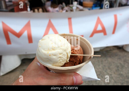 Malai Eis Schale an Smorgasburg in Williamsburg, Brooklyn am 8. Juli 2017 in New York, USA. (Foto von Wojciech Migda) Stockfoto