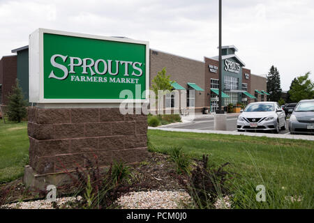 Ein logo Zeichen außerhalb von Sprossen Farmers Market retail Grocery Store in Arvada, Colorado, am 22. Juli 2018. Stockfoto