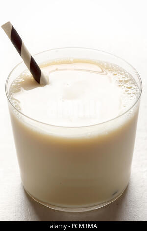 Soja Mandel vanille Milch trinken Stockfoto